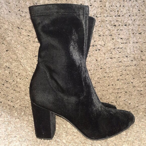 KENNETH COLE-ALYSSA BLACK Velvet Heel Boots - Picture 4 of 6